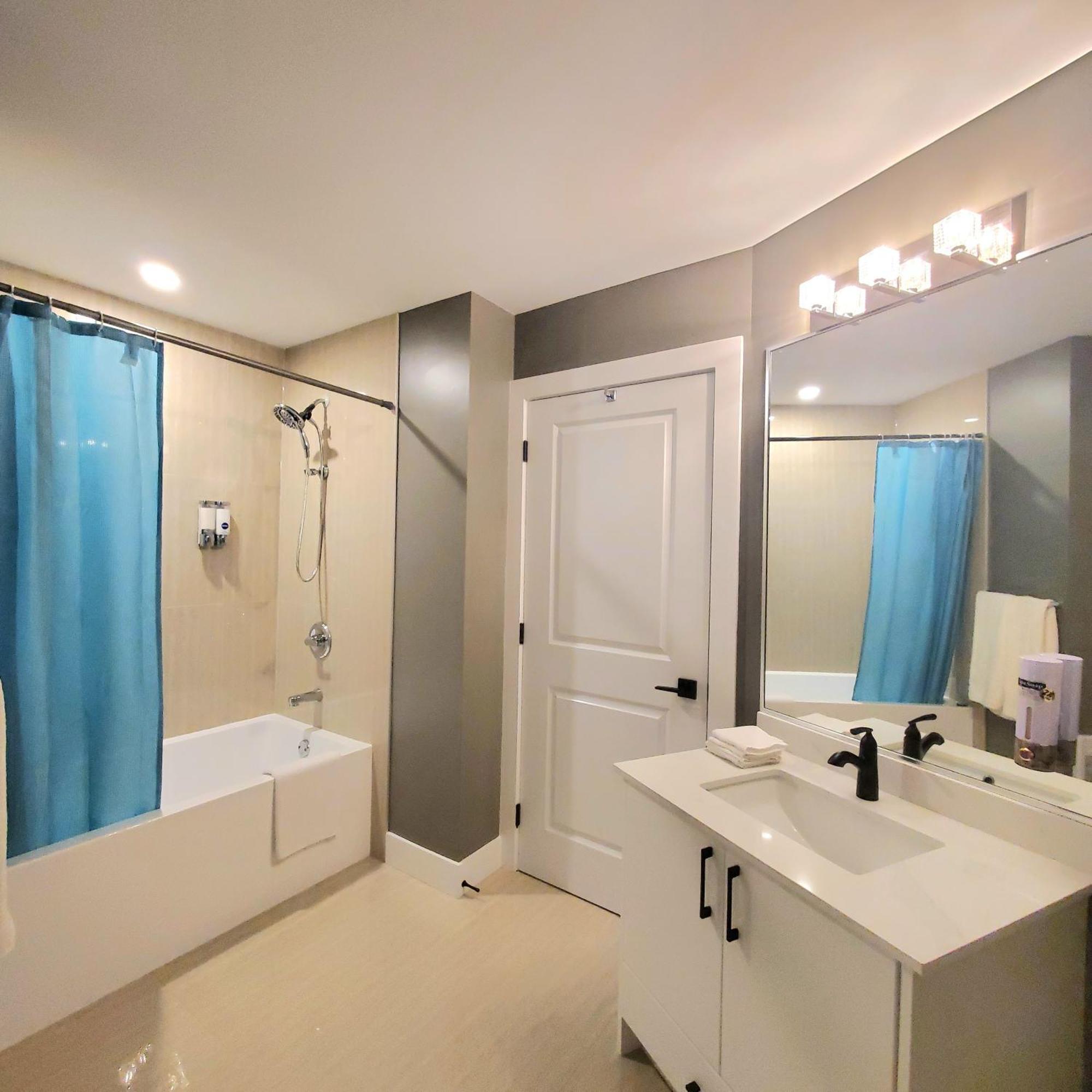 Mountain Retreat 3 Bedroom Garden House Near Heritage Park, Coliseum , Hwy 1, Fishing, Cultus Lake Чилливак Экстерьер фото