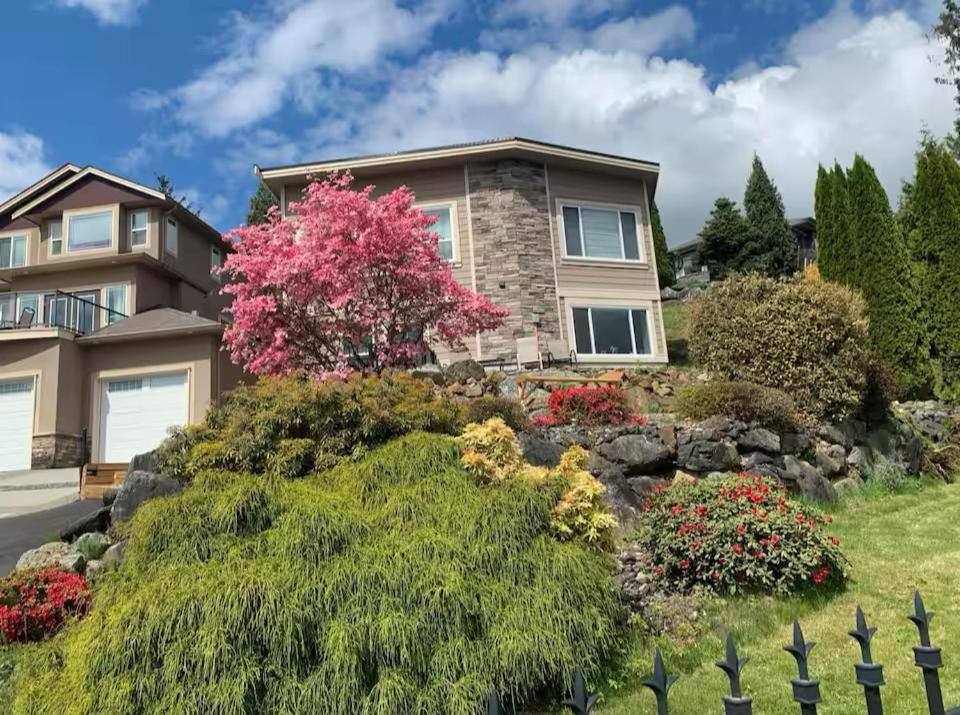 Mountain Retreat 3 Bedroom Garden House Near Heritage Park, Coliseum , Hwy 1, Fishing, Cultus Lake Чилливак Экстерьер фото